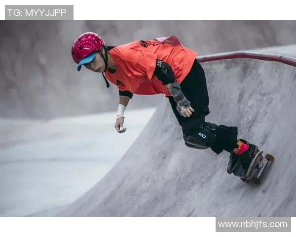 刘娜专访:从初学者到滑板女王的成长之路与心路历程分享 刘娜专访:从初学者到滑板女王的成长之路与心路历程分享